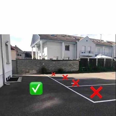 Des 3 Pays. 2 Mn De Bale+ Free Parking * Saint-Louis (Haut-Rhin)