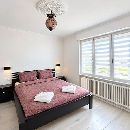 Des 3 Pays. 2 Mn De Bâle+ Free Parking * Saint-Louis (Haut-Rhin)